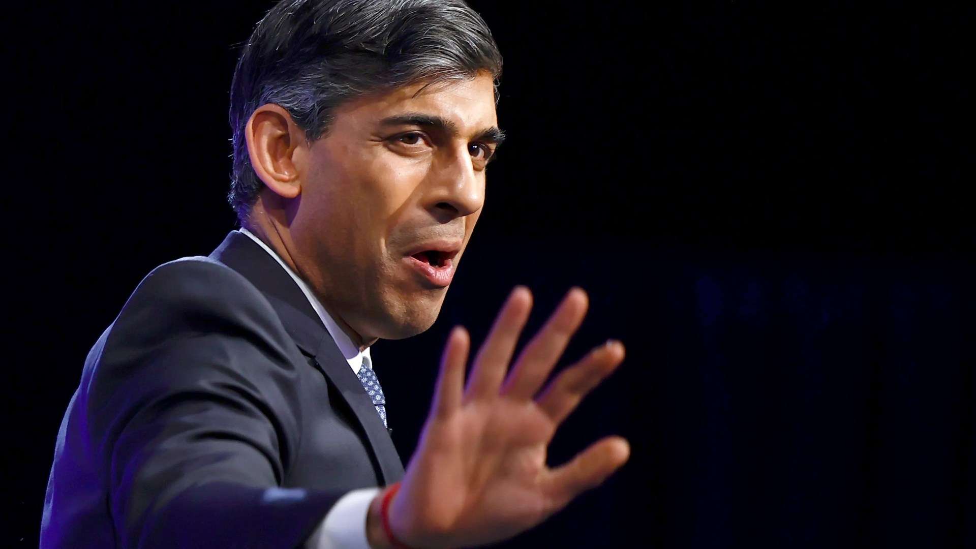 Rishi Sunak will warring Tories to hold their nerve as he predicts Britain will ‘bounce back’ in 2024 Rishi Sunak will warring Tories to hold their nerve as he predicts Britain will ‘bounce back’ in 2024