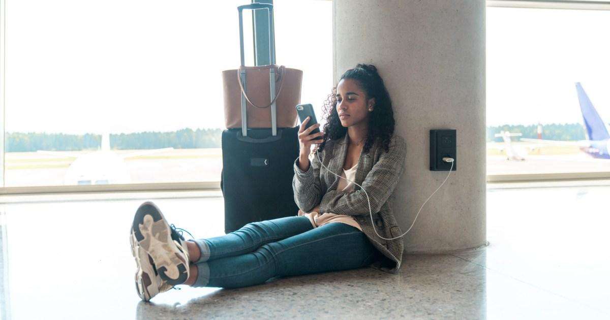 Warning for airport passengers over phone charging scams