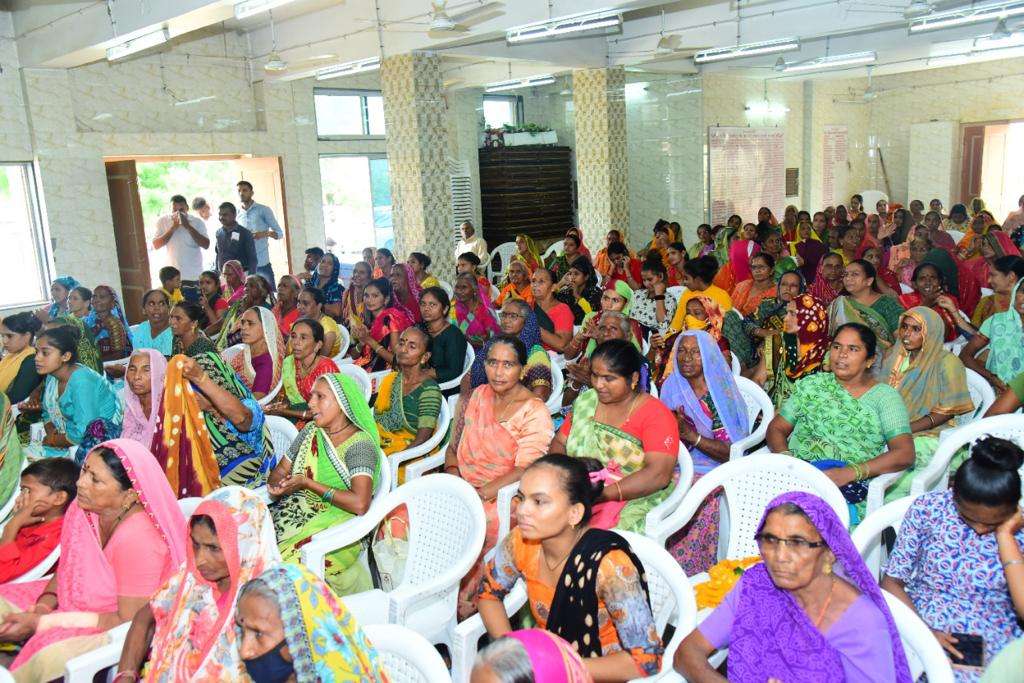 Urban Indian women have more money in the bank than men