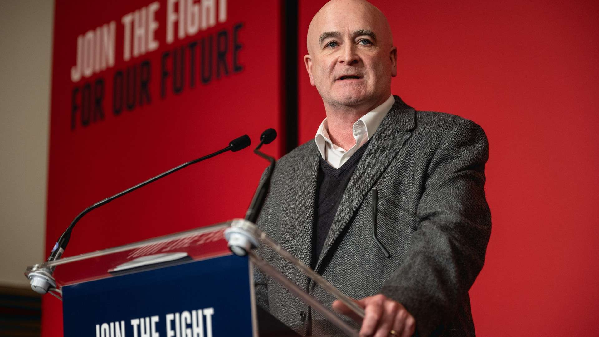 Labour sending ‘dangerous signal’ to unions they will get bumper pay rises with no need to improve services, MPs warn