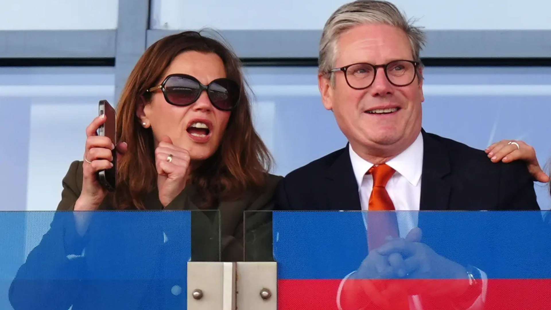 Sir Keir Starmer enjoys day at races with wife as row erupts over clothes given to her by Labour donor
