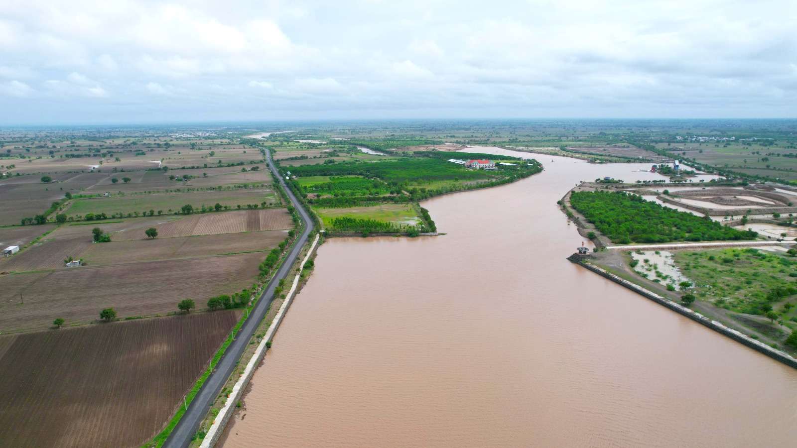 The Prime Minister will inaugurate the Bharatmata Sarovar on the Gagdeo river in Amreli district