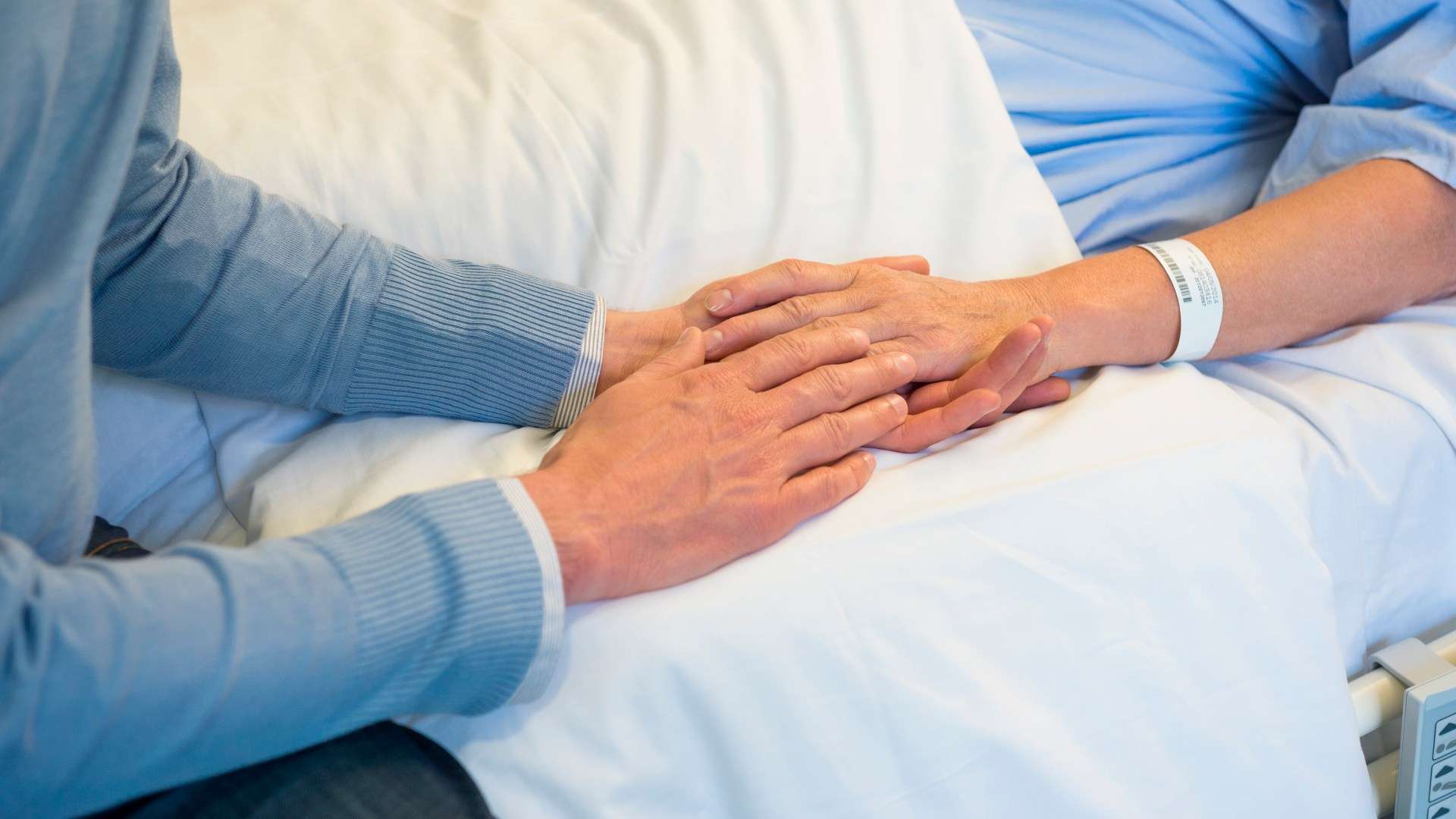We must take this opportunity to give dying people like my mum the right to choose how and when they die We must take this opportunity to give dying people like my mum the right to choose how and when they die