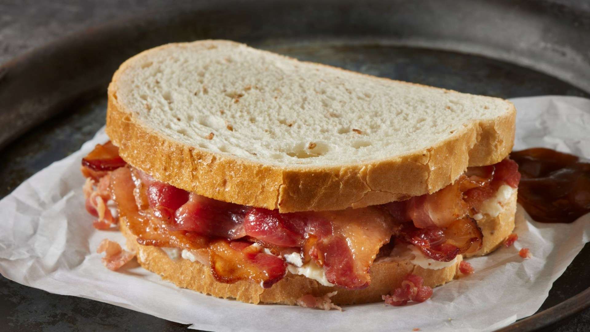 I’m a chef & you’re cooking bacon all wrong – ditch oil & try my quick hack to get it perfectly crispy every single time