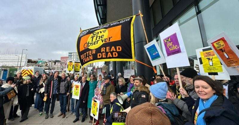 On the picket line at Guardian: ‘Observer, Observer, James Harding don’t deserve her!’ On the picket line at Guardian: ‘Observer, Observer, James Harding don’t deserve her!’