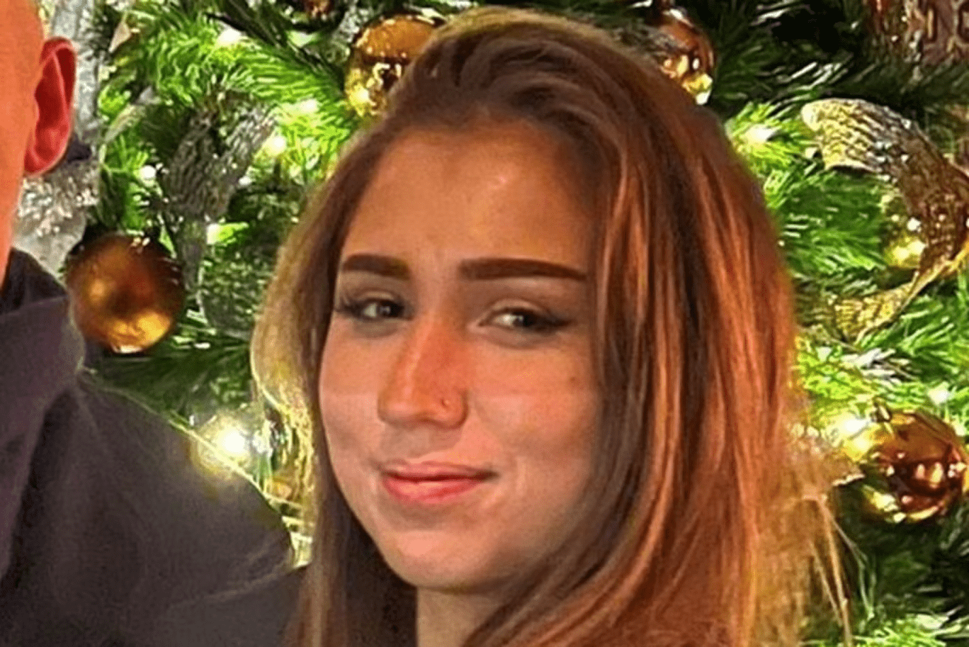 Student, 19, made desperate call from unknown number just seconds before she vanished on walk 3 weeks ago Student, 19, made desperate call from unknown number just seconds before she vanished on walk 3 weeks ago