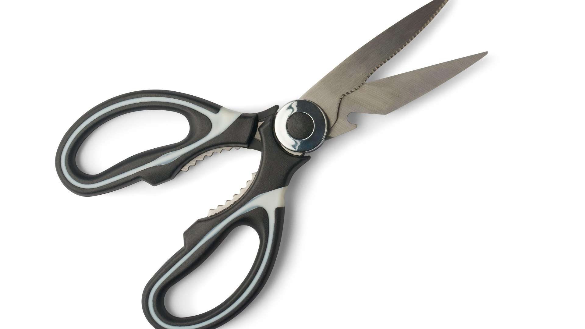 Brits are only just realising what the bumpy ‘teeth’ on kitchen scissors are for & they’ll come in handy for your roast