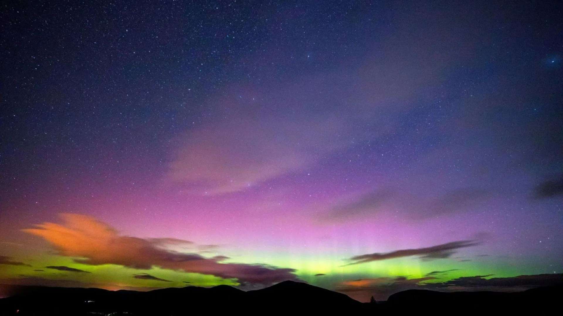 Northern Lights to hit UK TONIGHT and be visible to naked eye – here’s where
