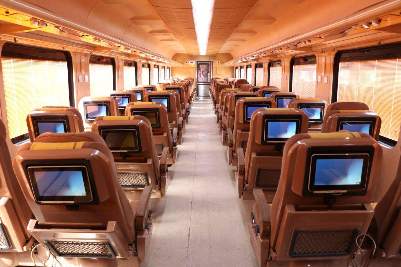 Superfast Tejas Special Train will run between Rajkot to Mumbai
