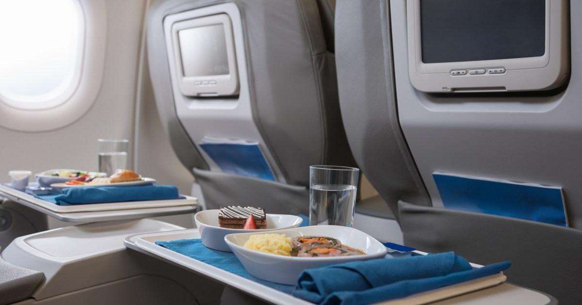 The airlines with the worst in-flight meals, snacks and drinks revealed The airlines with the worst in-flight meals, snacks and drinks revealed