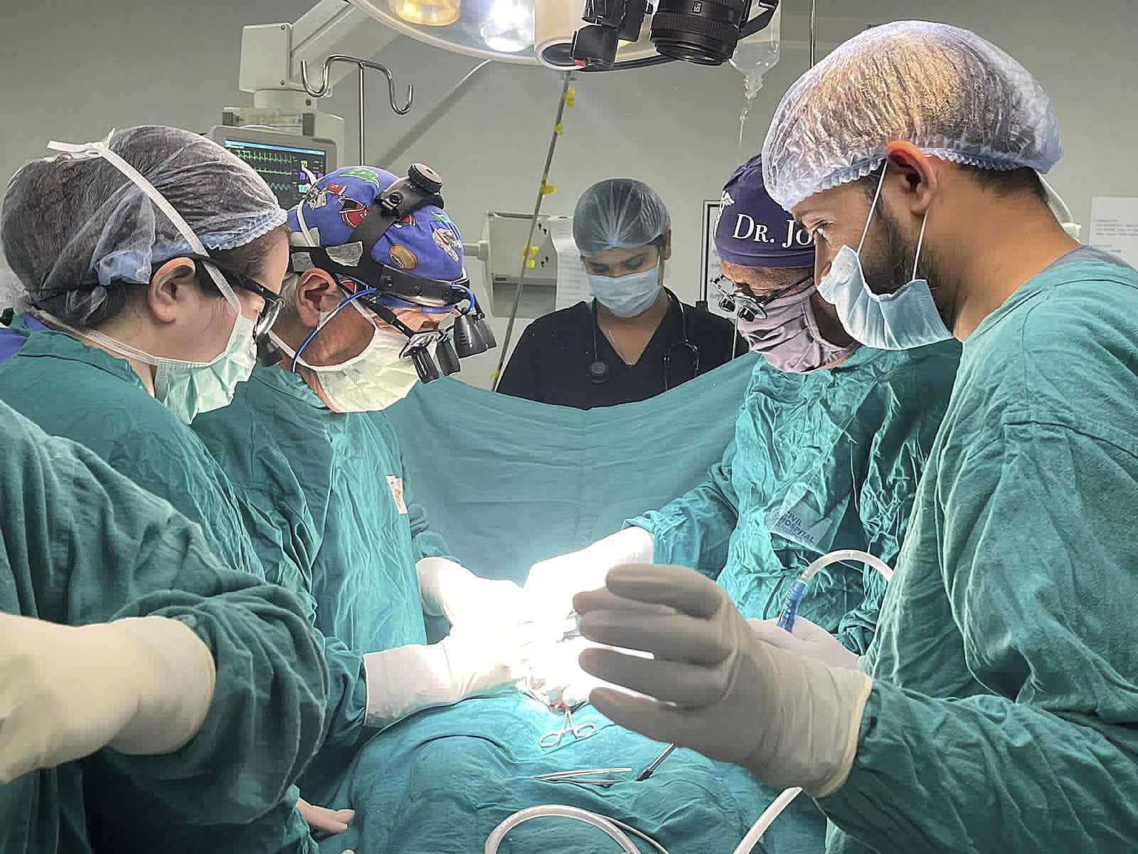 The price of stents used in angioplasty was postponed in the governing body